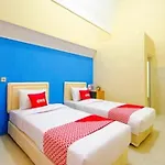 Oyo Life 1643 Grand Monica